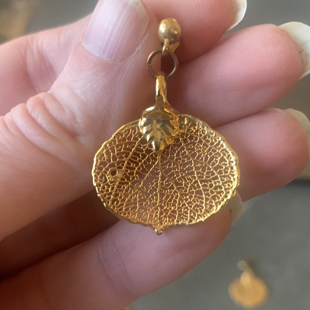 Vintage Gold Dipped Leaf Earrings - image 5